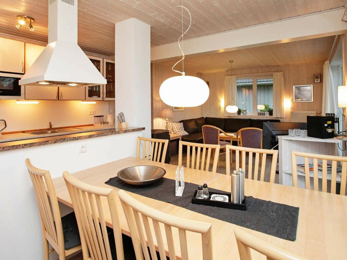 8 Person Holiday Home In Гелтинг Екстериор снимка
